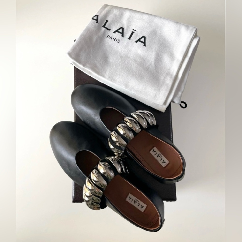 Alaia Women's Shoes with Silver Accents, Very stylish, Eu 39